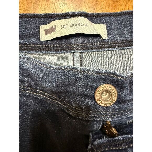 Levis 515 Jeans Womens 32x30 Blue Red Tab Denim Dark Wash Bootcut Denim - Picture 4 of 9